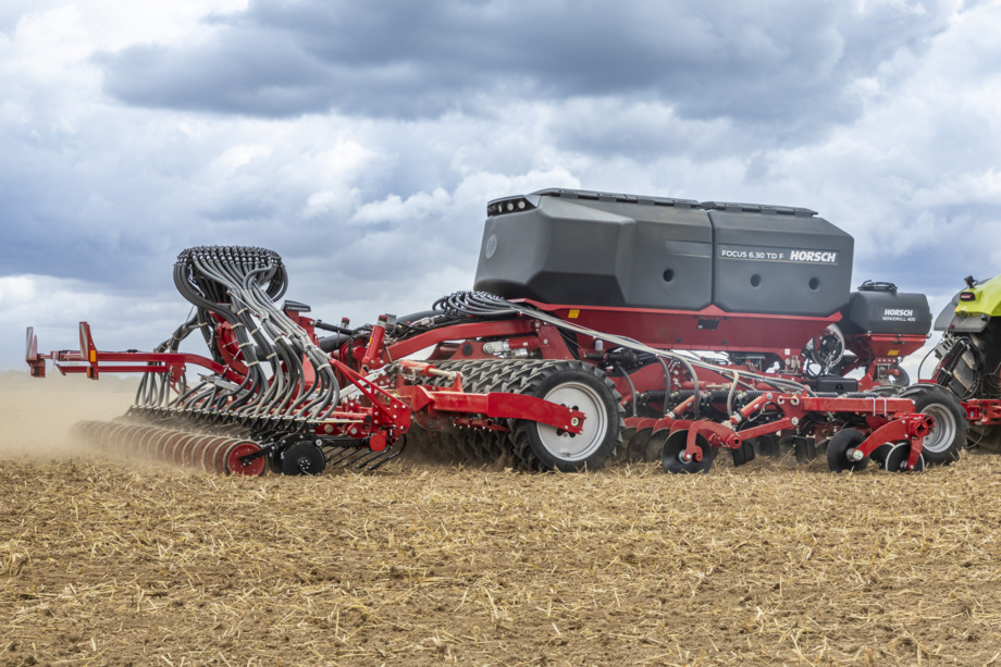 Focus TD F - Strip cultivation - Seeding | HORSCH